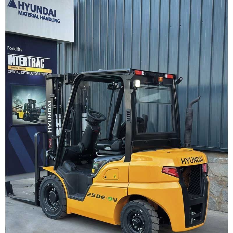 Diesel 2500kg | Mástil tríplex 4700mm HYUNDAI - Imagen 2