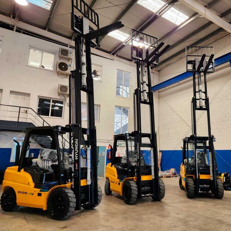 carretilla-elevadora-diesel-hyundai-30de-9v-3000-kg-mastil-triplex-4700mm