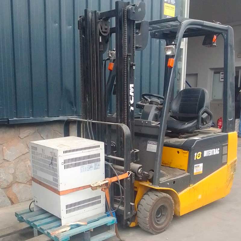 Electrica 1800kg | Mástil tríplex 4750mm TCM - Imagen 2
