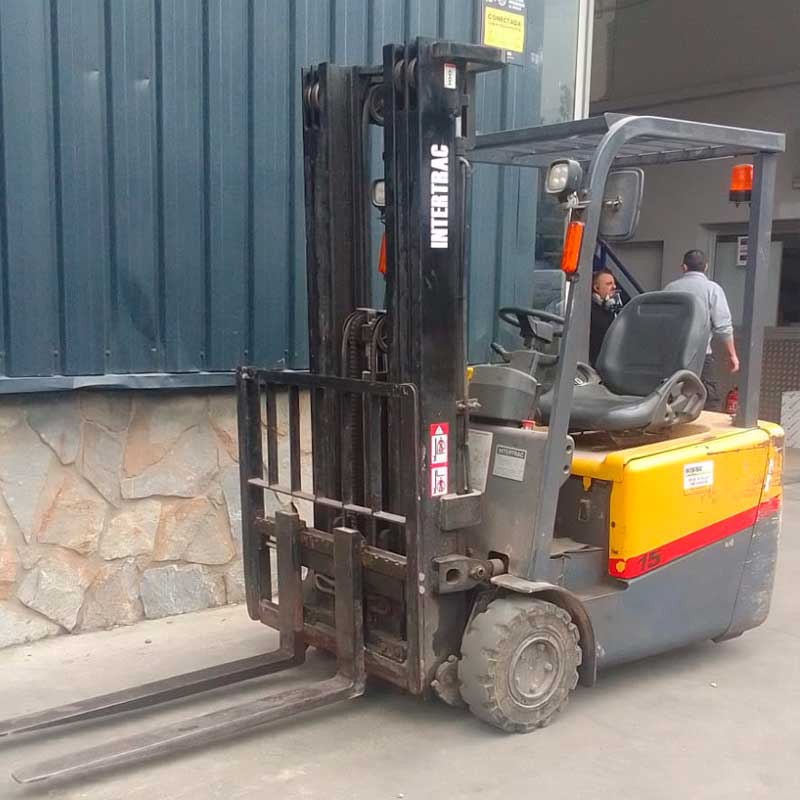 Electrica 1500kg | Mástil tríplex 4500mm TEU